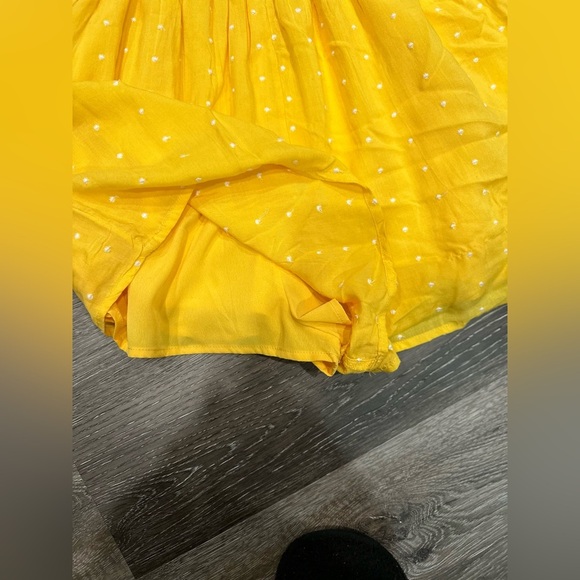 Urban Outfitters Yellow Romper Tie Back Spring Size Medium - Picture 3 of 7